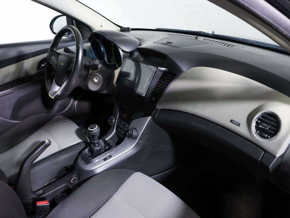 Б/У Шевроле Круз 2012 года. Фото: #6