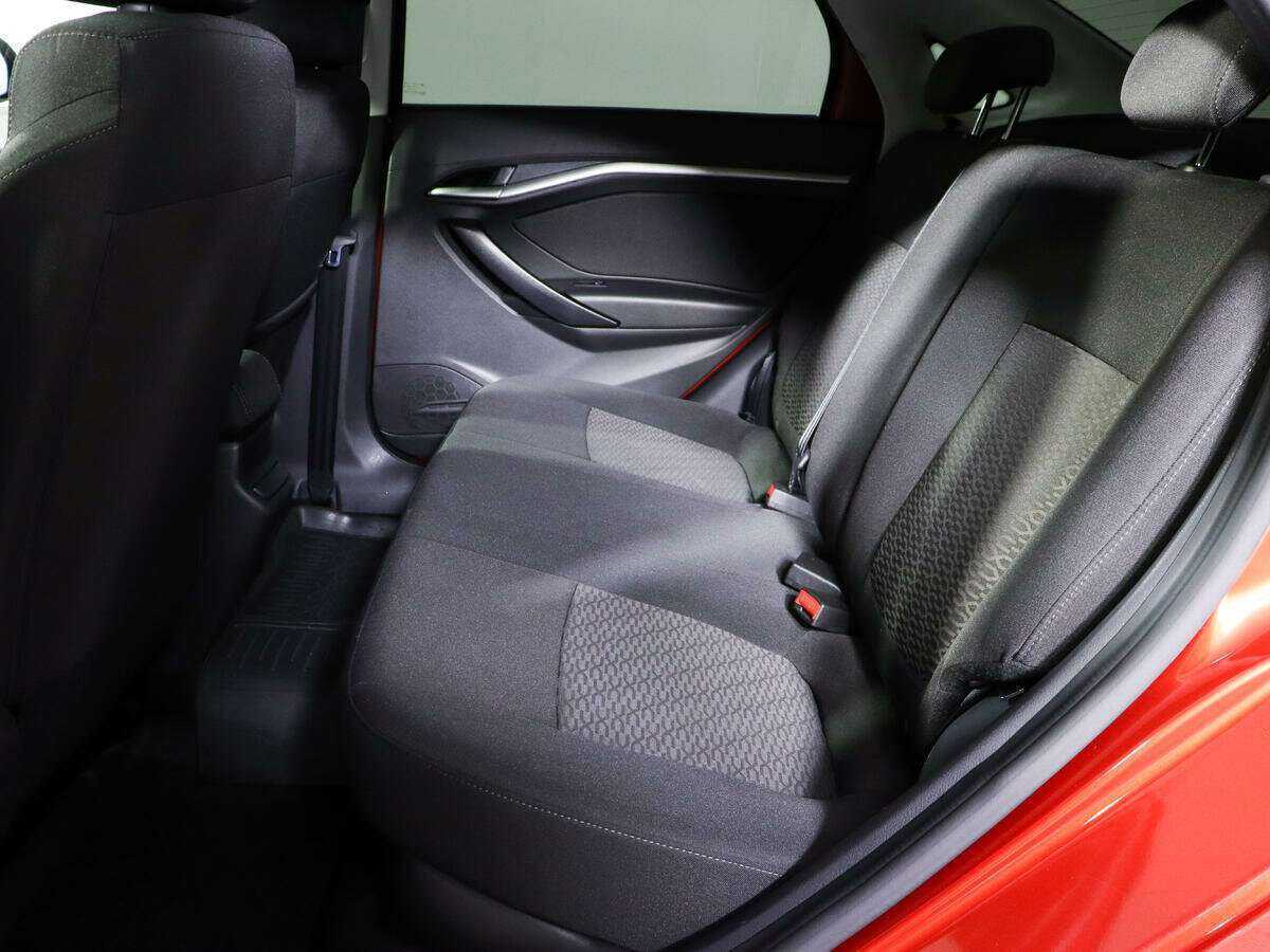 Б/У Лада (ВАЗ) Веста 2021 года. Фото: #8