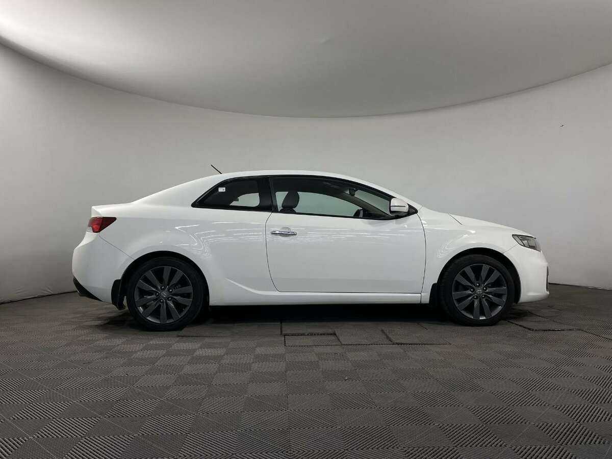 Б/У Киа Церато 2012 года. Фото: #3