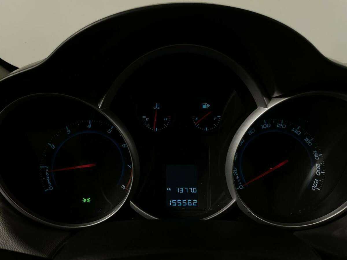 Б/У Шевроле Круз 2014 года. Фото: #9