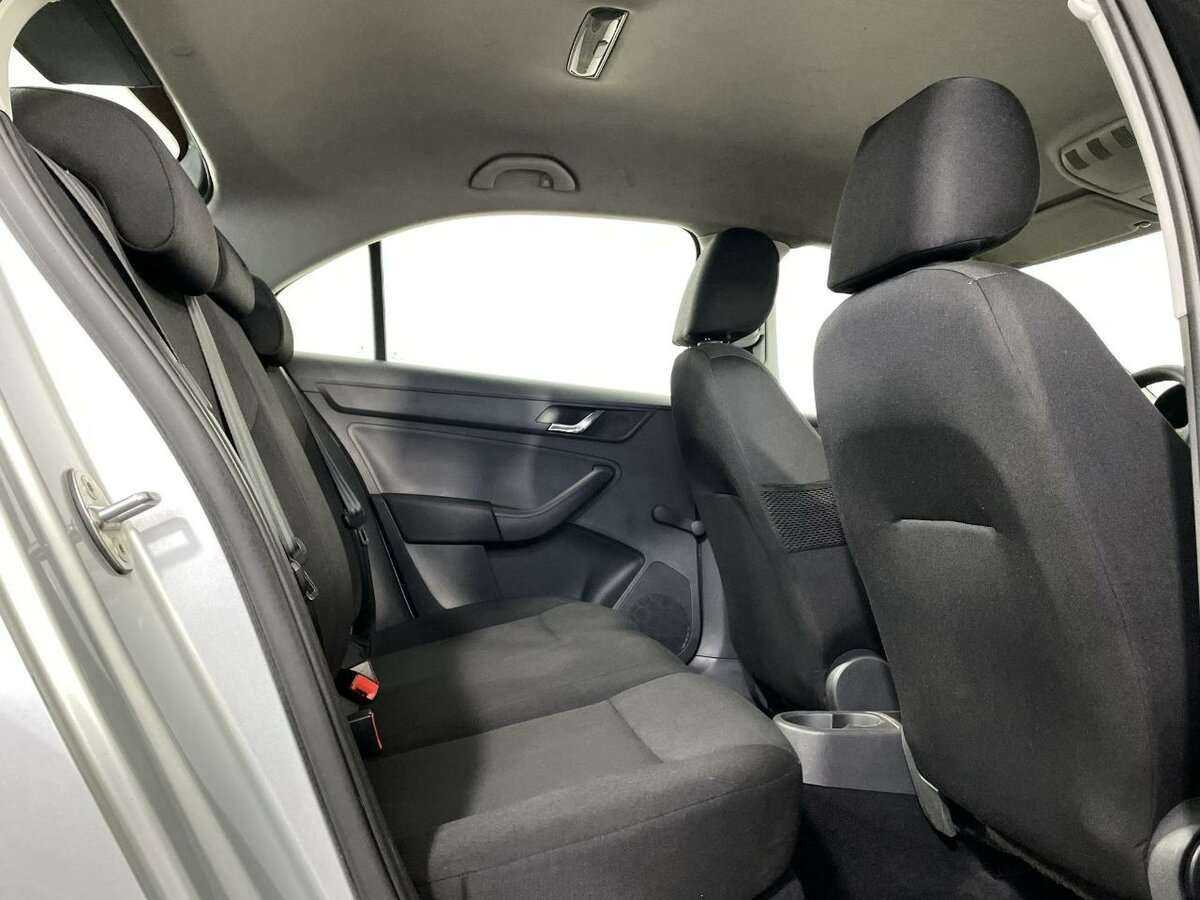 Б/У Шкода Рапид 2016 года. Фото: #14