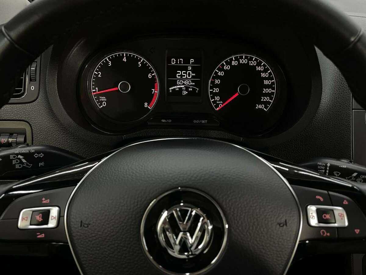 Б/У Фольксваген Поло 2019 года. Фото: #9