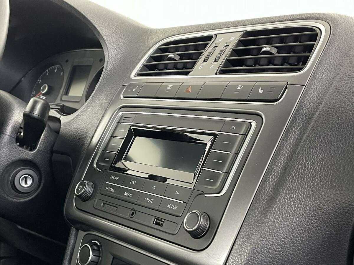 Б/У Фольксваген Поло 2019 года. Фото: #10