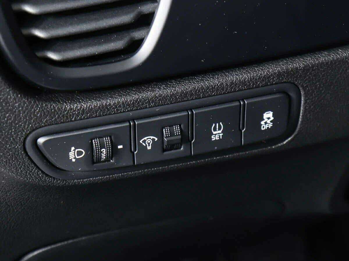 Б/У Киа Рио 2021 года. Фото: #21