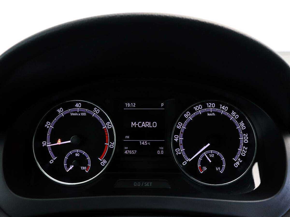 Б/У Шкода Рапид 2017 года. Фото: #9