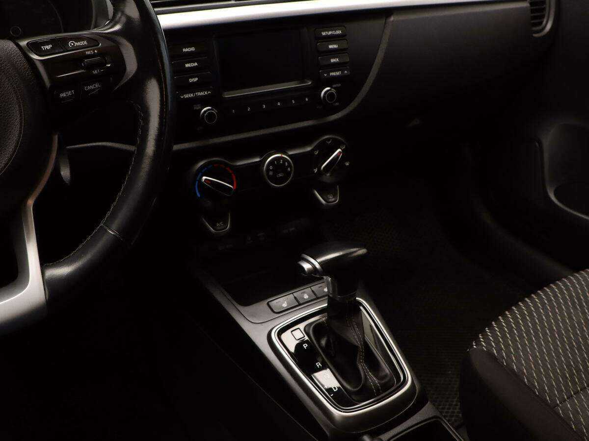 Б/У Киа Рио 2018 года. Фото: #14