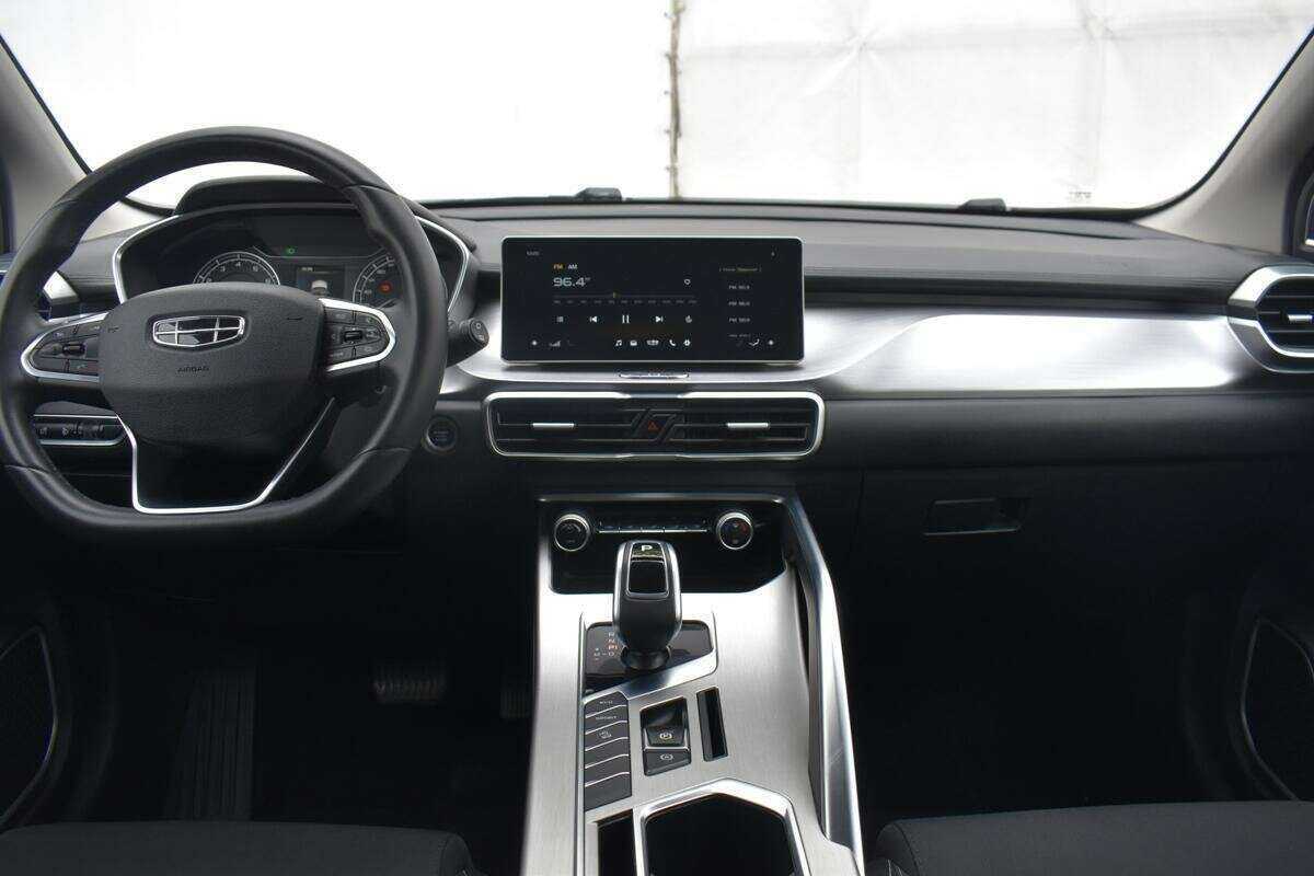 Б/У Джили Кулрэй 2021 года. Фото: #11