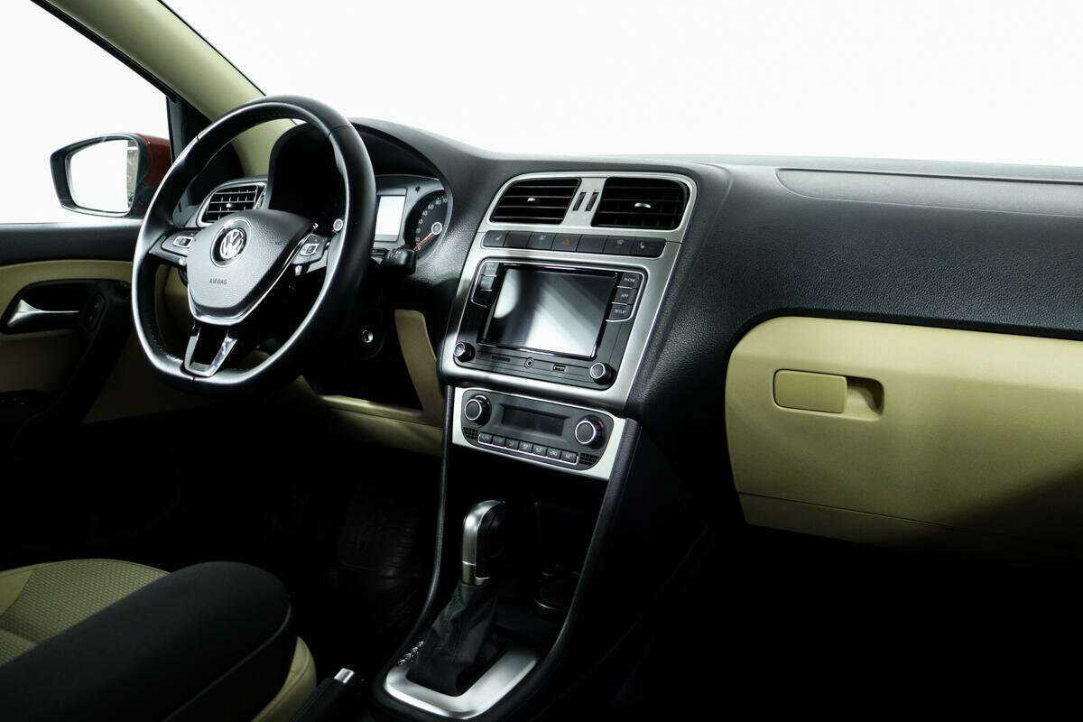 Б/У Фольксваген Поло 2018 года. Фото: #8