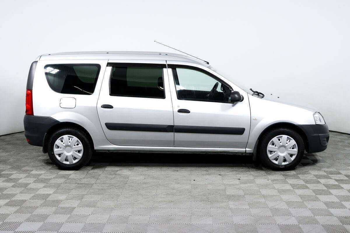 Б/У Лада (ВАЗ) Ларгус 2014 года. Фото: #3