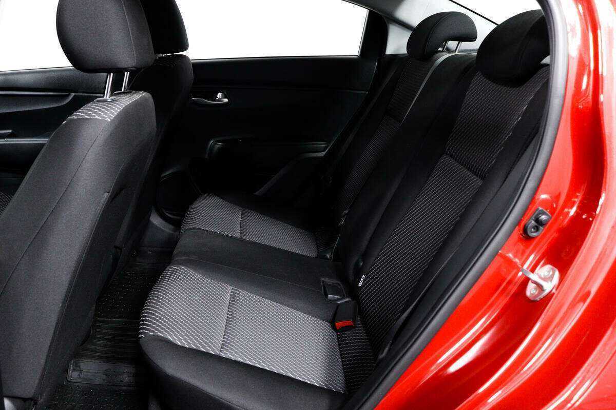 Б/У Киа Рио 2018 года. Фото: #11