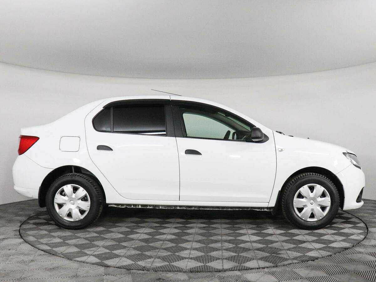 Б/У Рено Логан 2014 года. Фото: #3