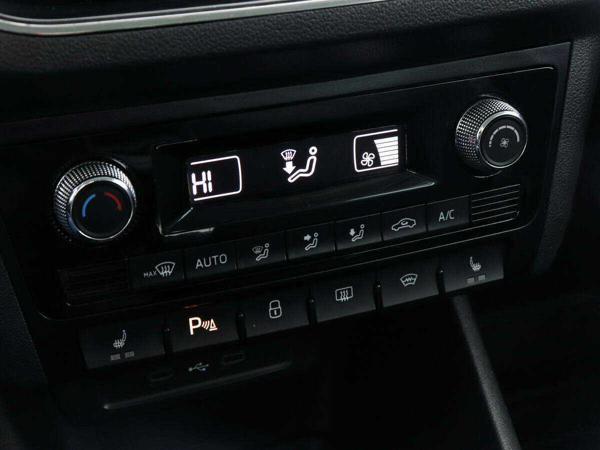 Б/У Шкода Рапид 2020 года. Фото: #16