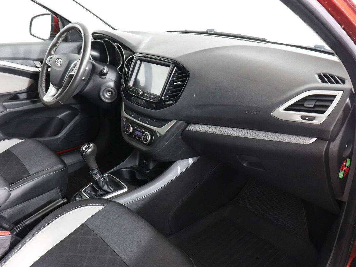 Б/У Лада (ВАЗ) Веста 2021 года. Фото: #8