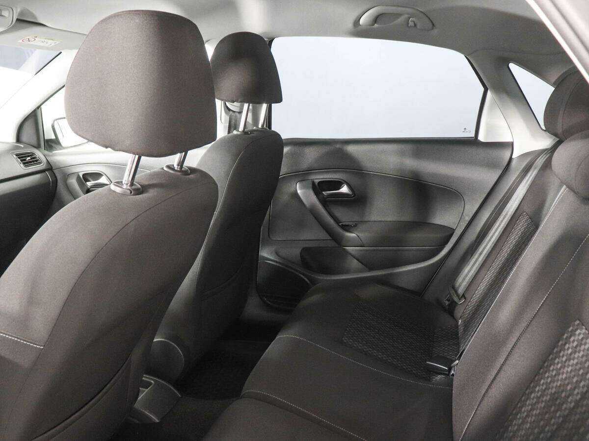 Б/У Фольксваген Поло 2018 года. Фото: #11