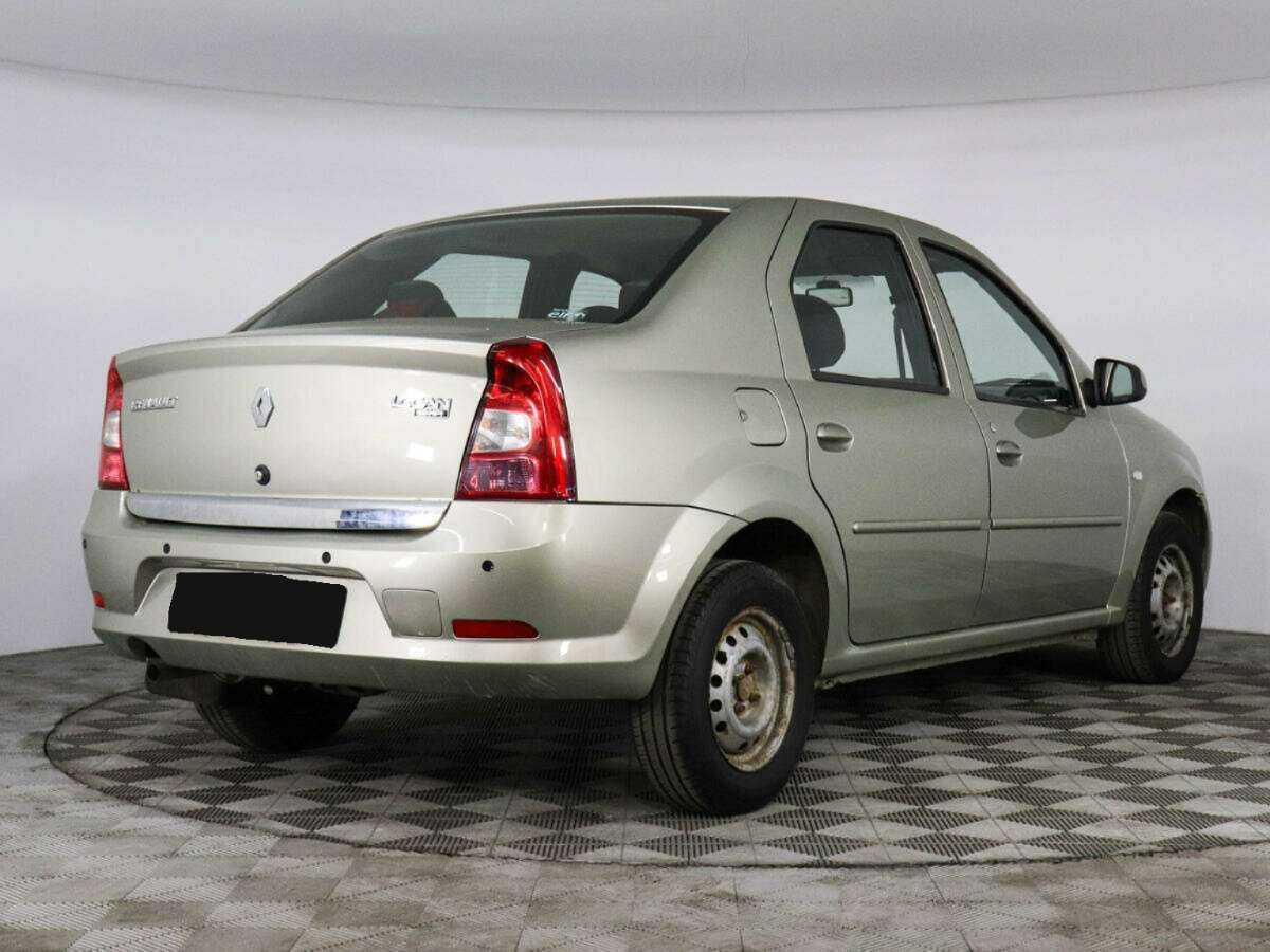 Б/У Рено Логан 2012 года. Фото: #4