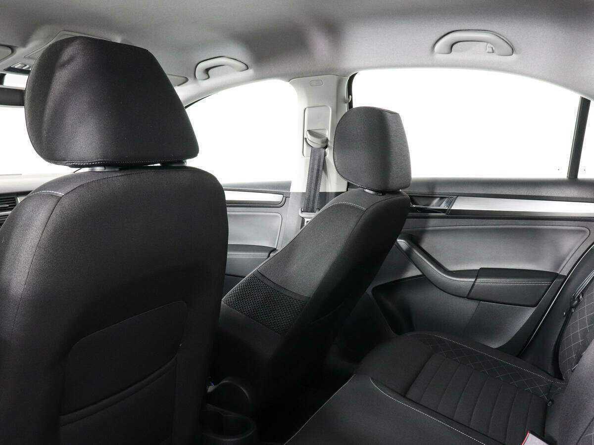 Б/У Шкода Рапид 2019 года. Фото: #10