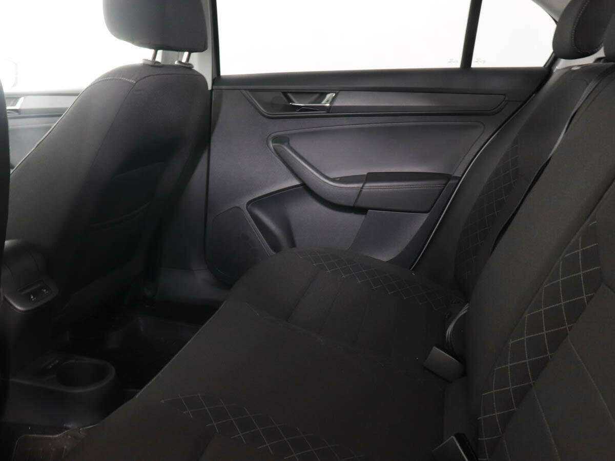 Б/У Шкода Рапид 2021 года. Фото: #12