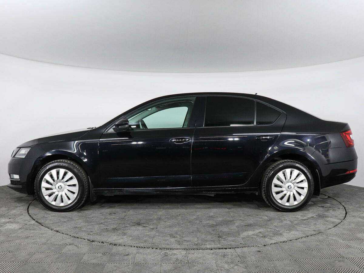 Б/У Шкода Октавия 2018 года. Фото: #6