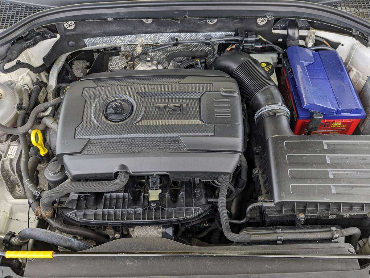 Б/У Шкода Октавия 2014 года. Фото: #7