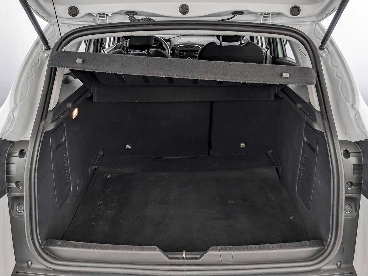 Б/У Рено Каптюр 2018 года. Фото: #8