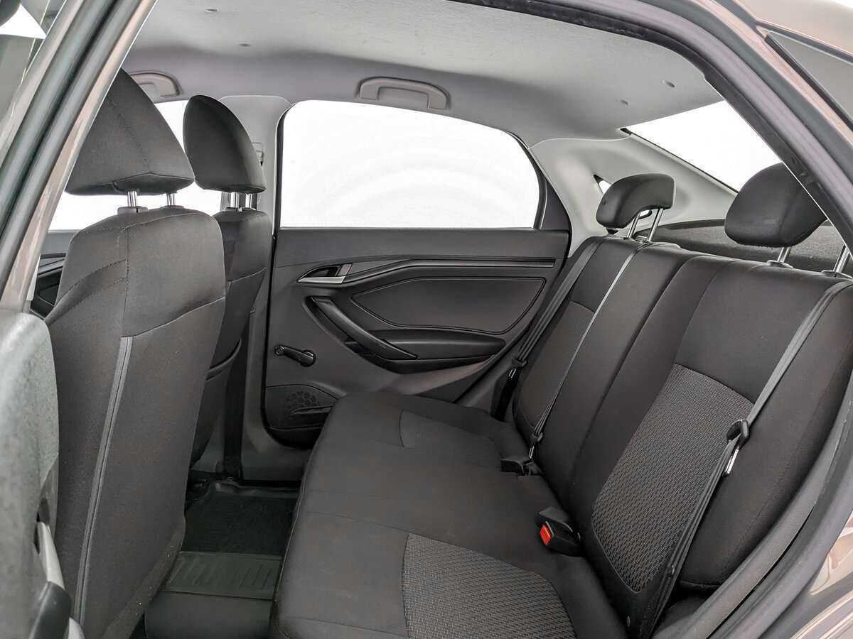 Б/У Лада (ВАЗ) Веста 2018 года. Фото: #9