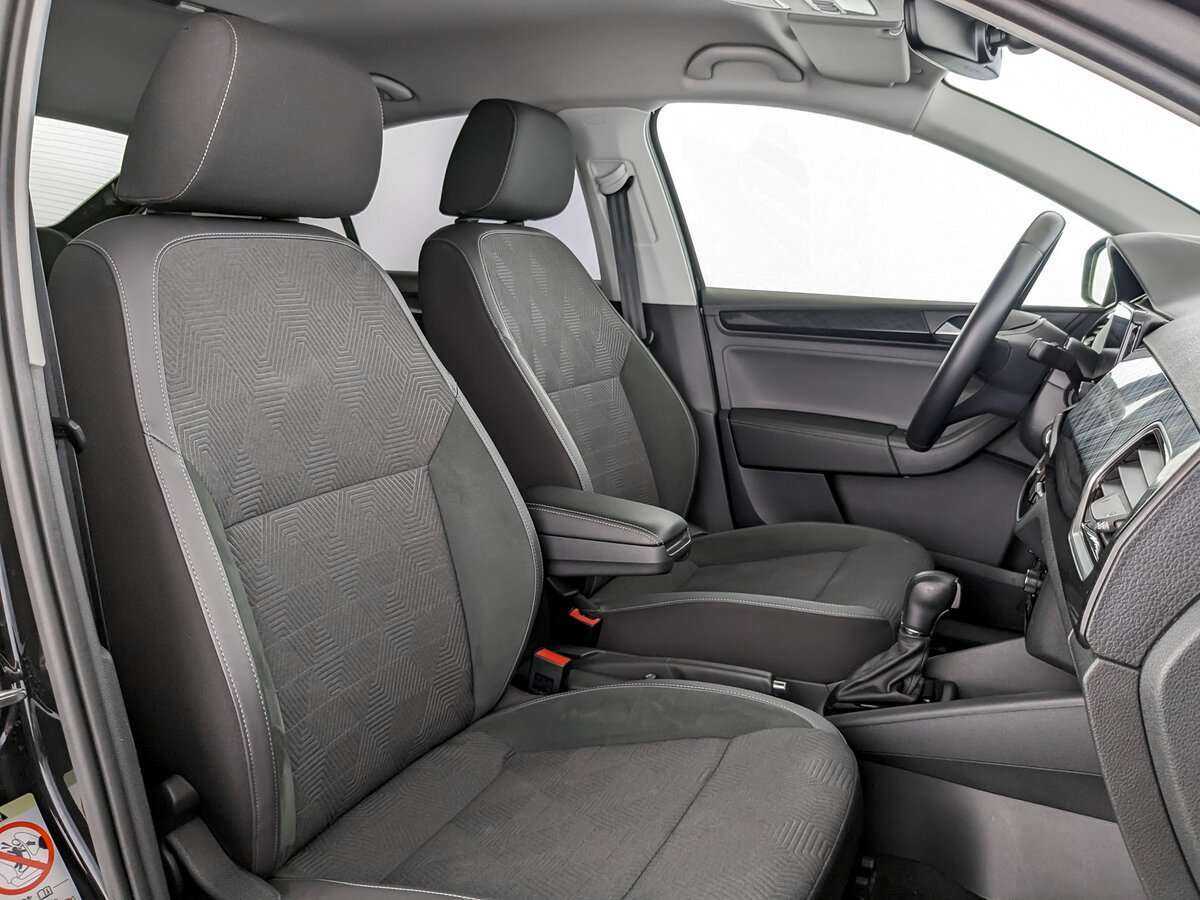 Б/У Фольксваген Поло 2022 года. Фото: #18