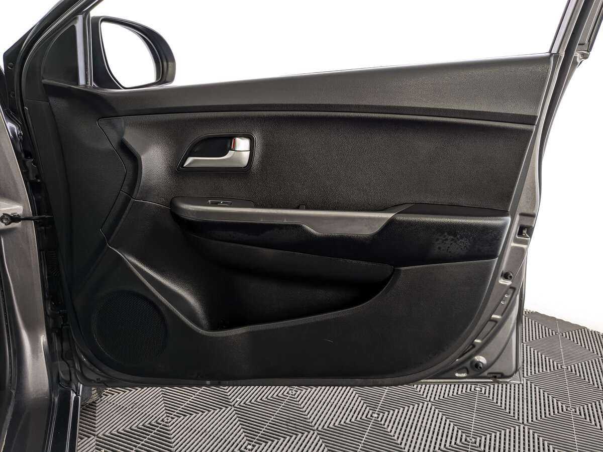 Б/У Киа Рио 2017 года. Фото: #18