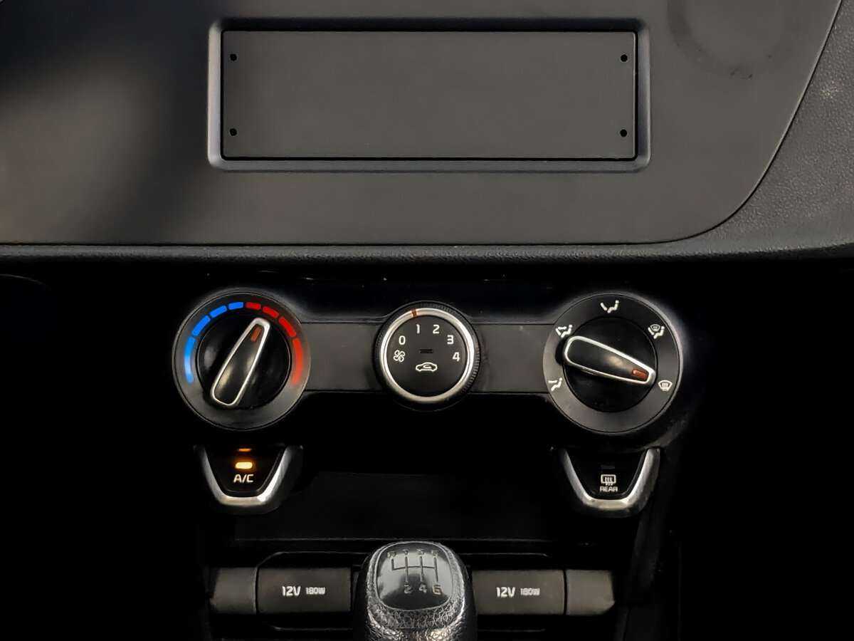 Б/У Киа Рио 2021 года. Фото: #14