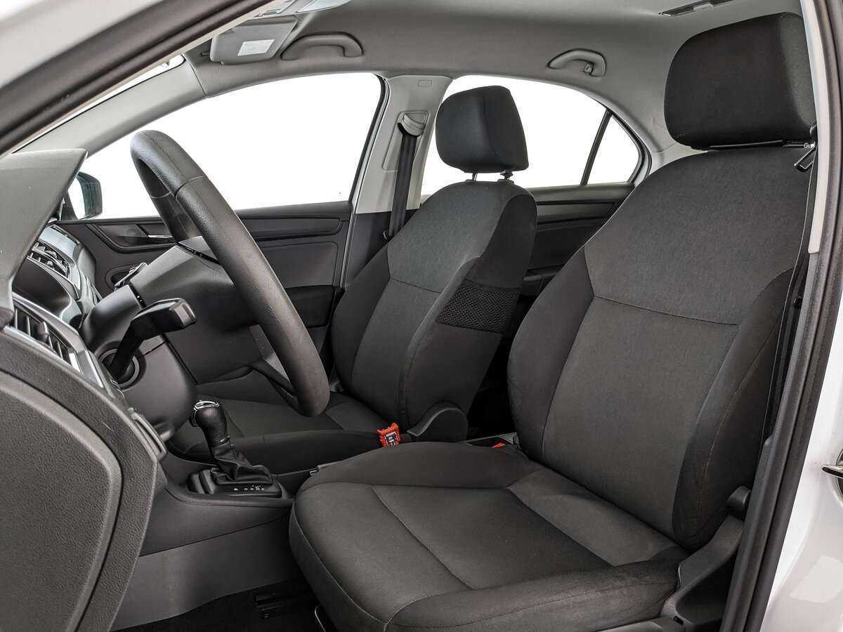 Б/У Шкода Рапид 2018 года. Фото: #15