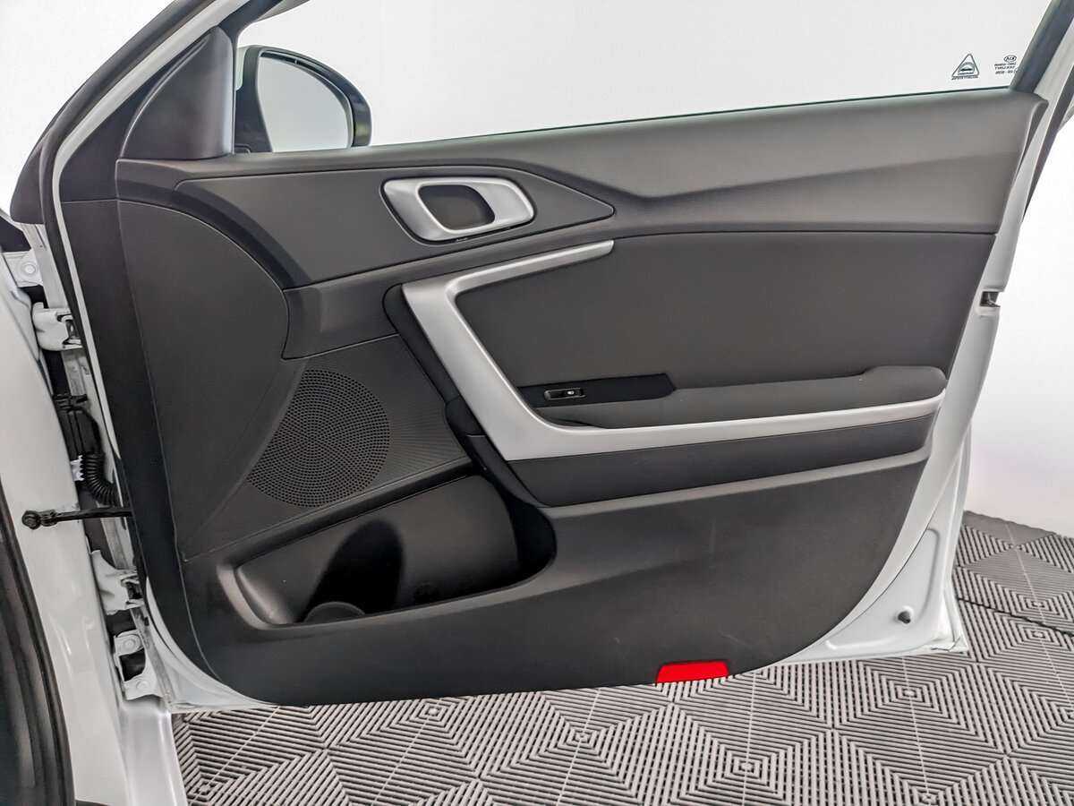 Б/У Киа Сид 2018 года. Фото: #19