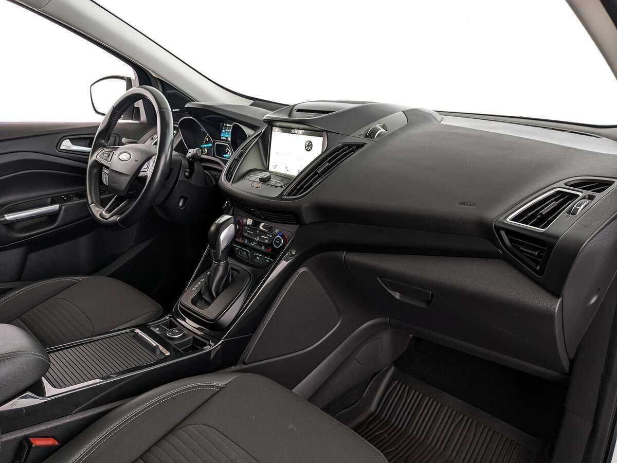 Б/У Форд Куга 2018 года. Фото: #8