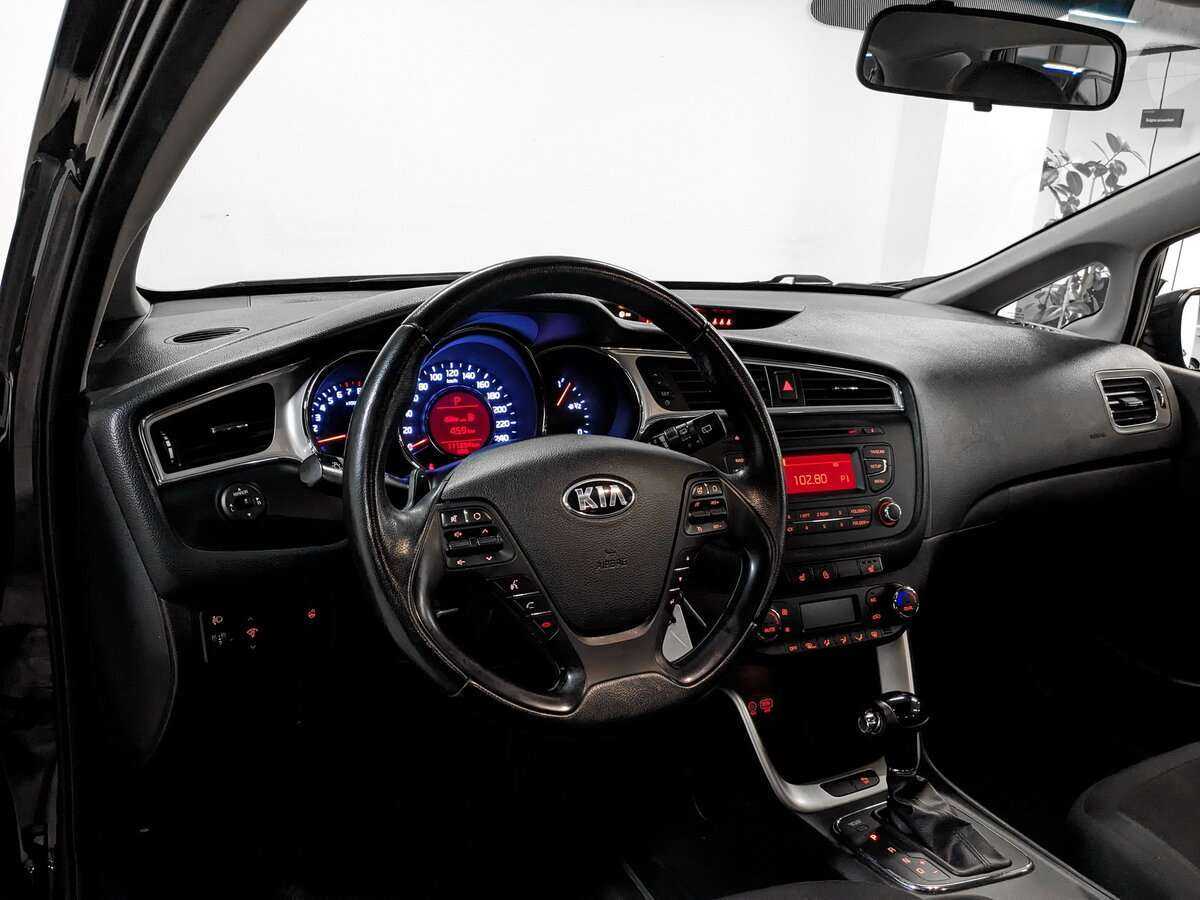 Б/У Киа Сид 2017 года. Фото: #16