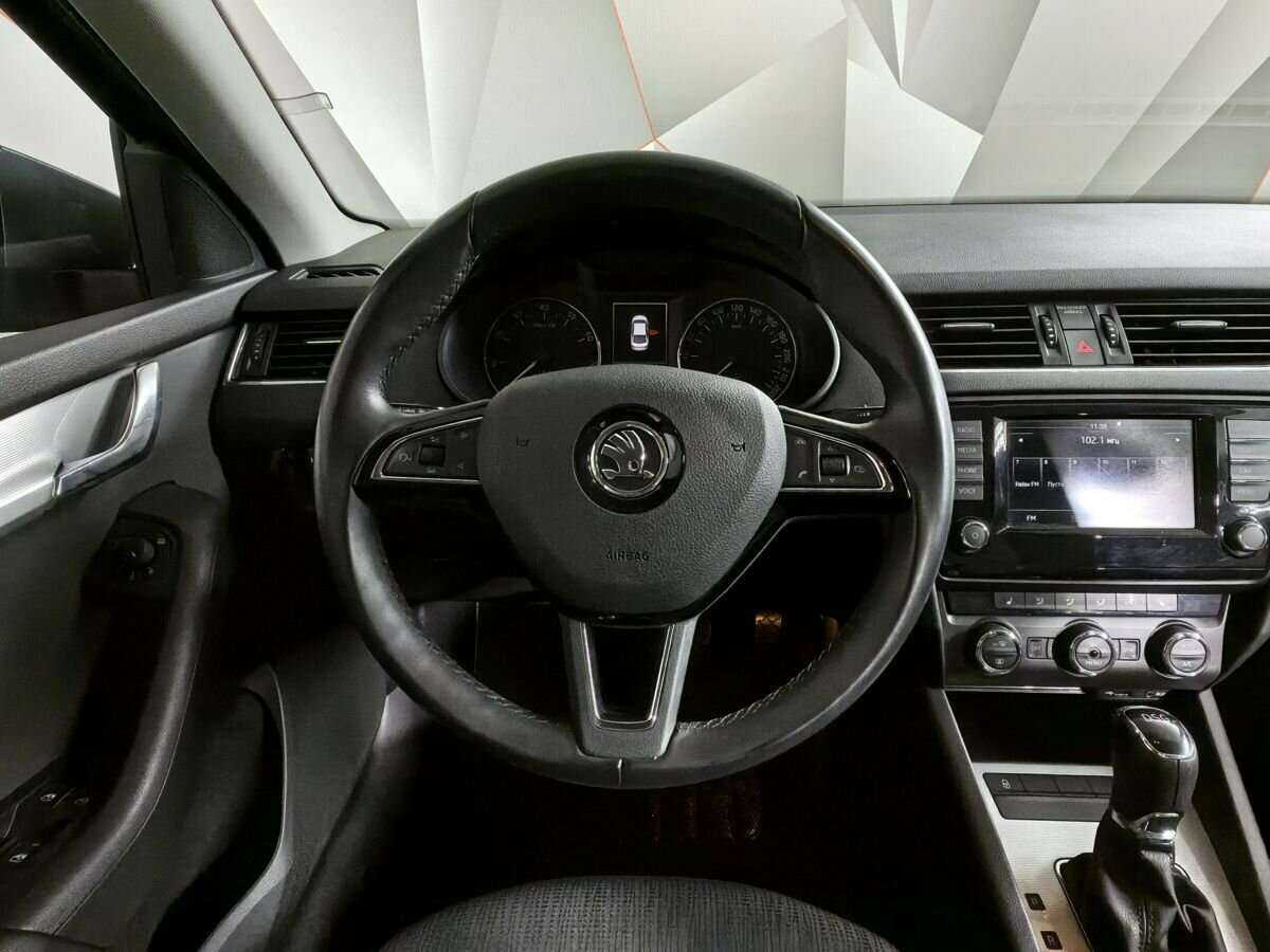 Б/У Шкода Октавия 2017 года. Фото: #14