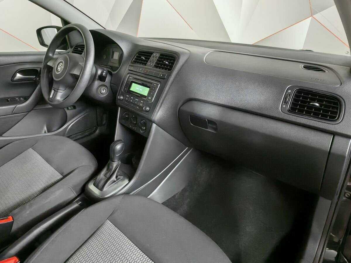 Б/У Фольксваген Поло 2013 года. Фото: #8