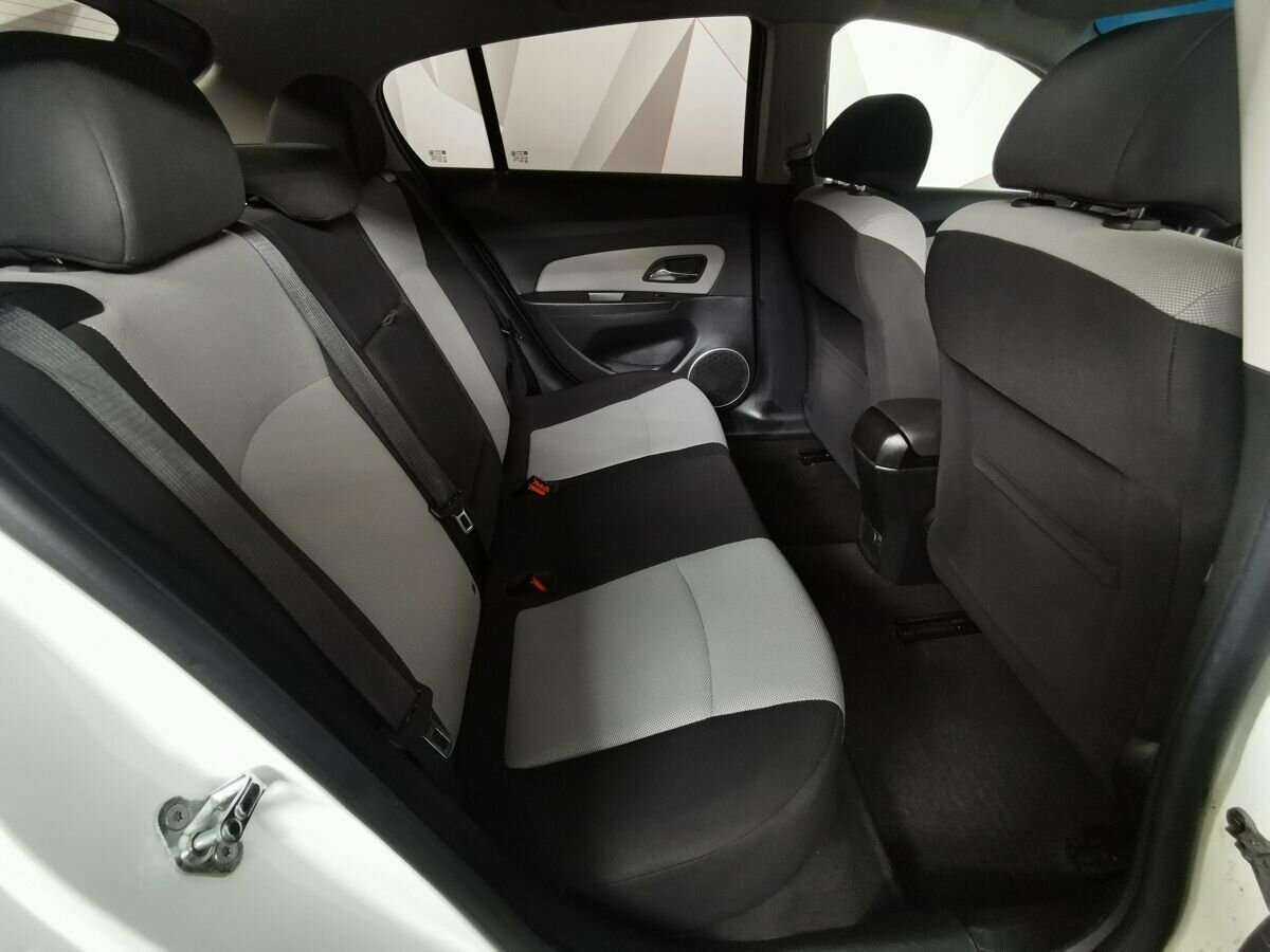 Б/У Шевроле Круз 2012 года. Фото: #11