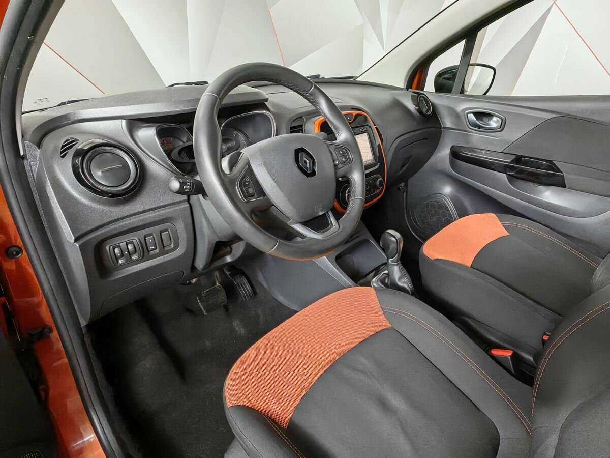 Б/У Рено Каптюр 2017 года. Фото: #14