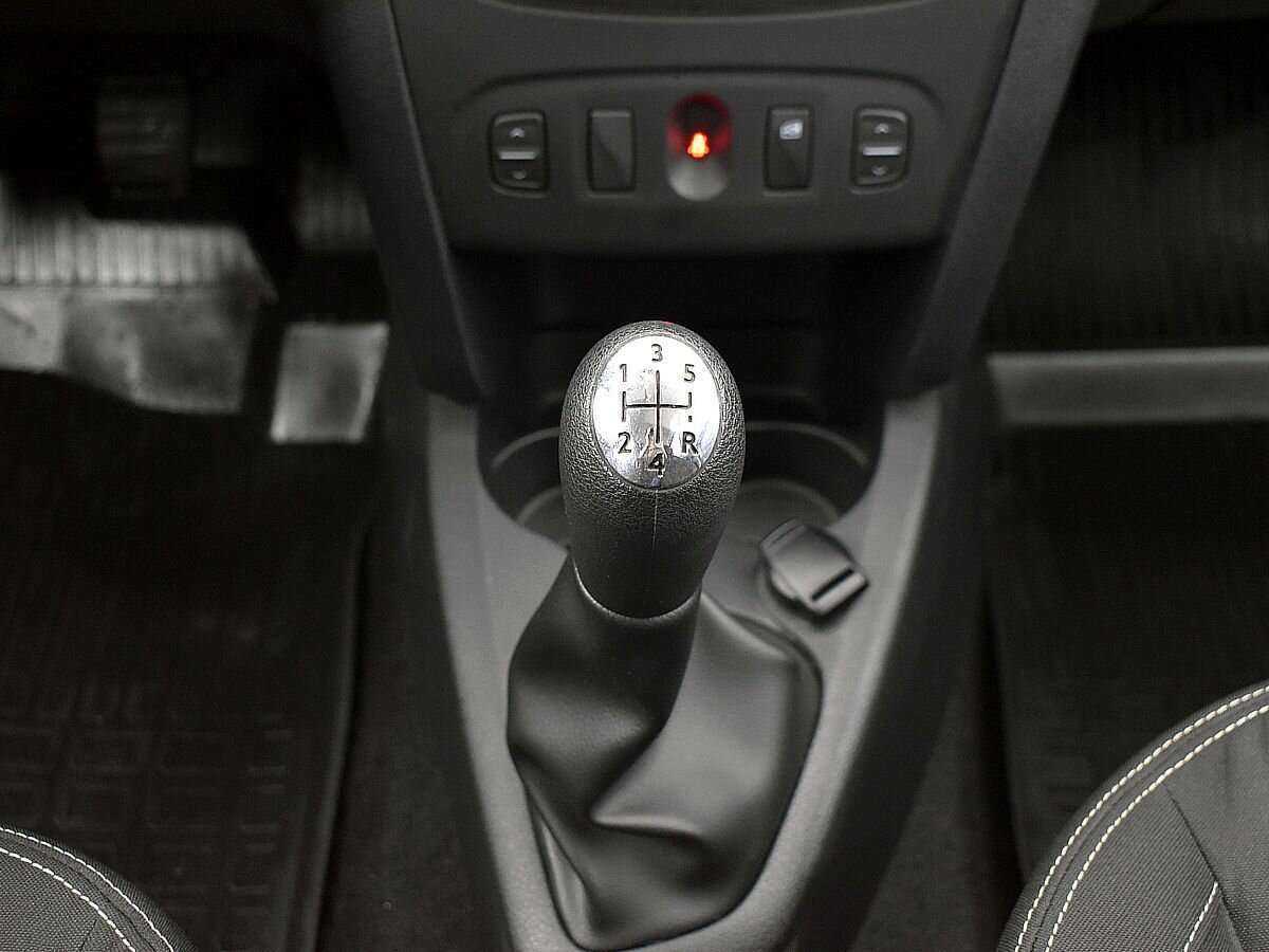 Б/У Рено Сандеро 2020 года. Фото: #12