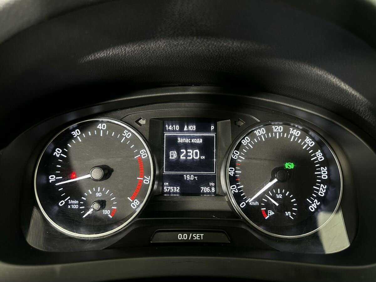 Б/У Шкода Рапид 2016 года. Фото: #12