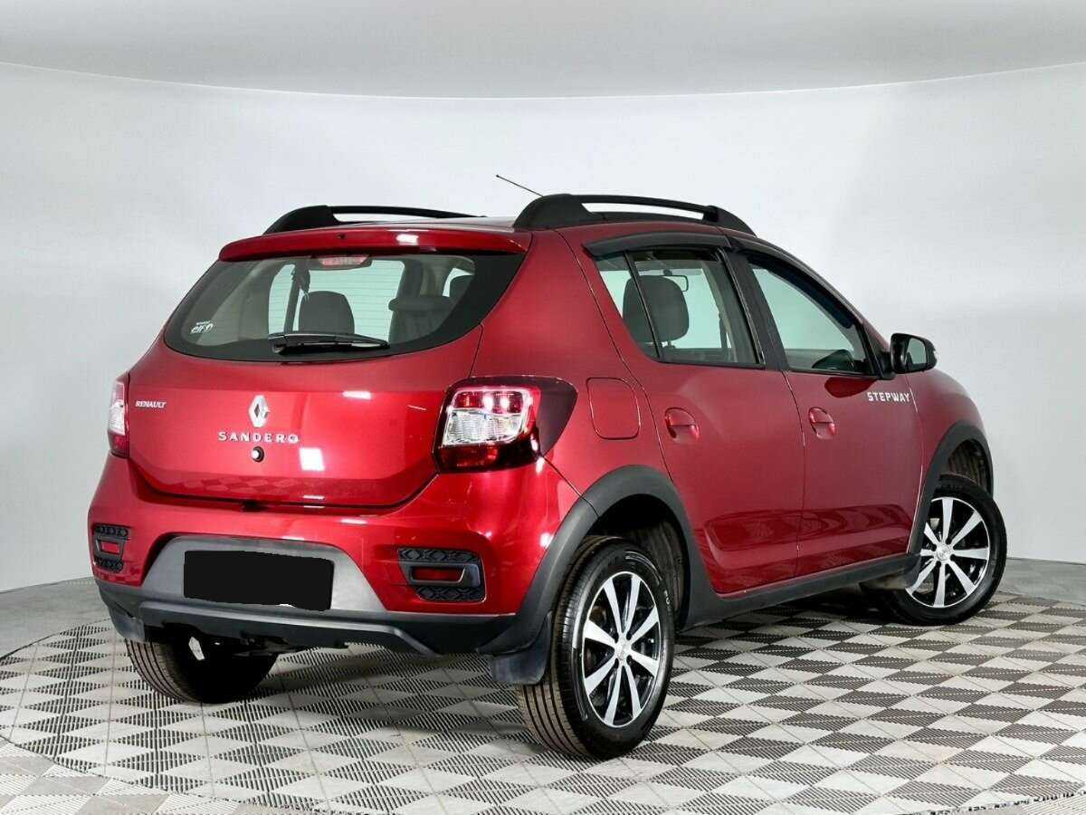 Б/У Рено Сандеро 2019 года. Фото: #1