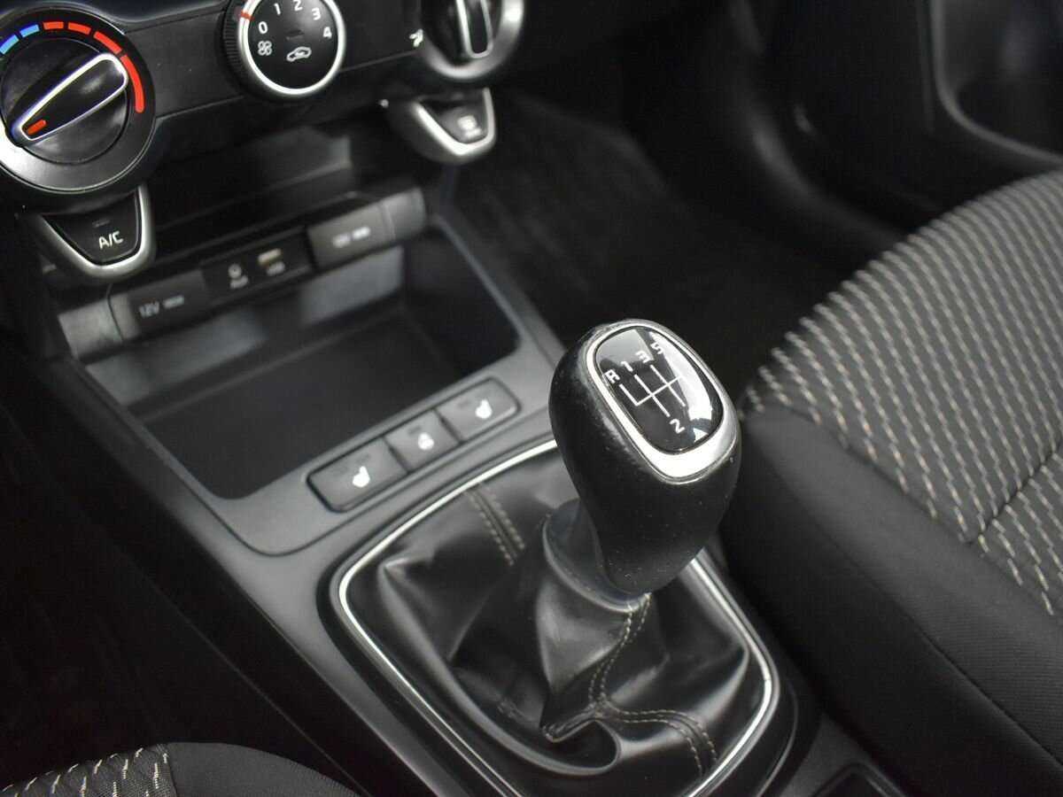 Б/У Киа Рио 2019 года. Фото: #11