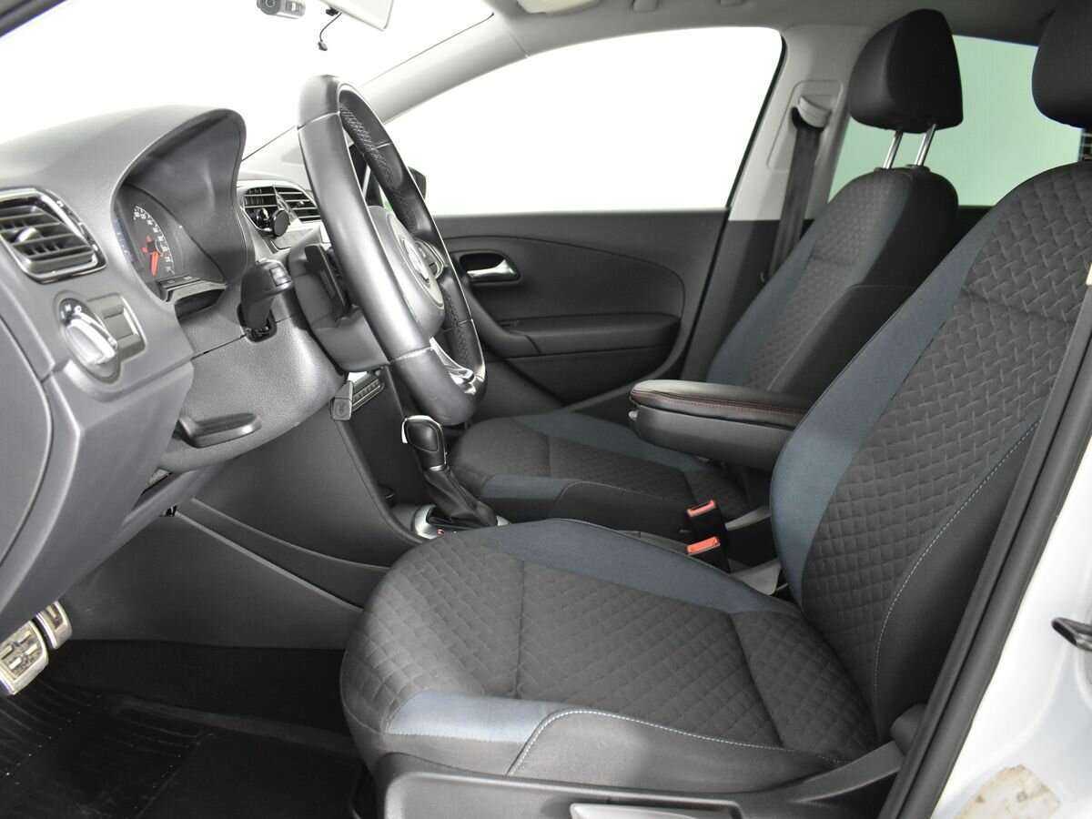 Б/У Фольксваген Поло 2019 года. Фото: #7