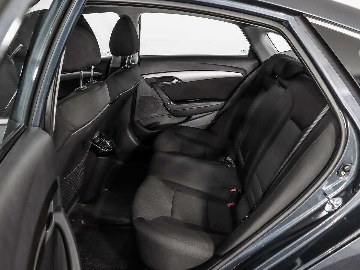 Б/У Хендай ай40 2015 года. Фото: #9