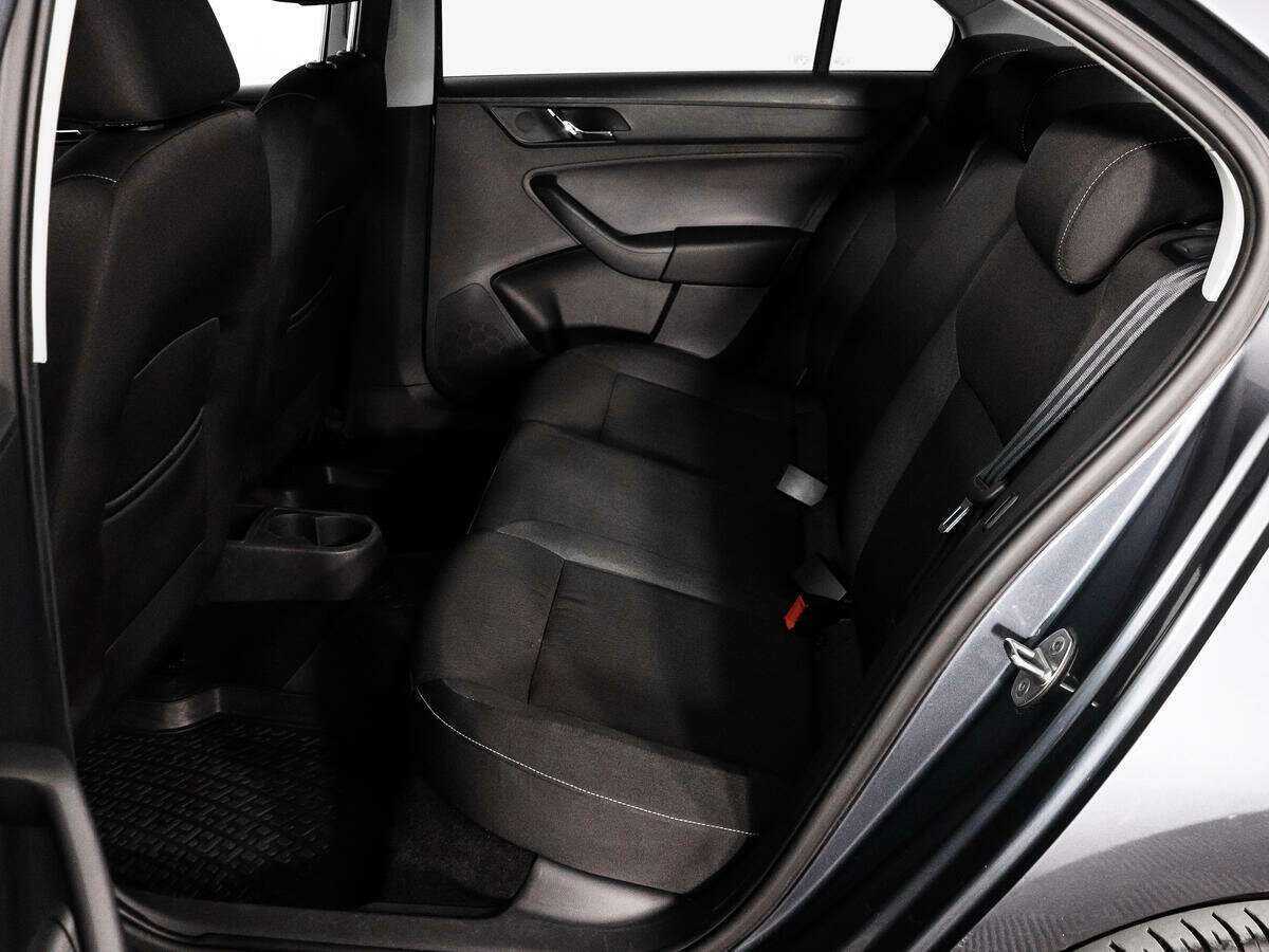 Б/У Шкода Рапид 2014 года. Фото: #7