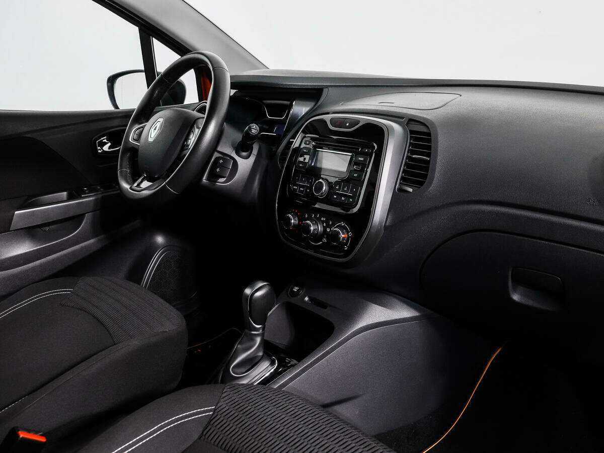 Б/У Рено Каптюр 2016 года. Фото: #9