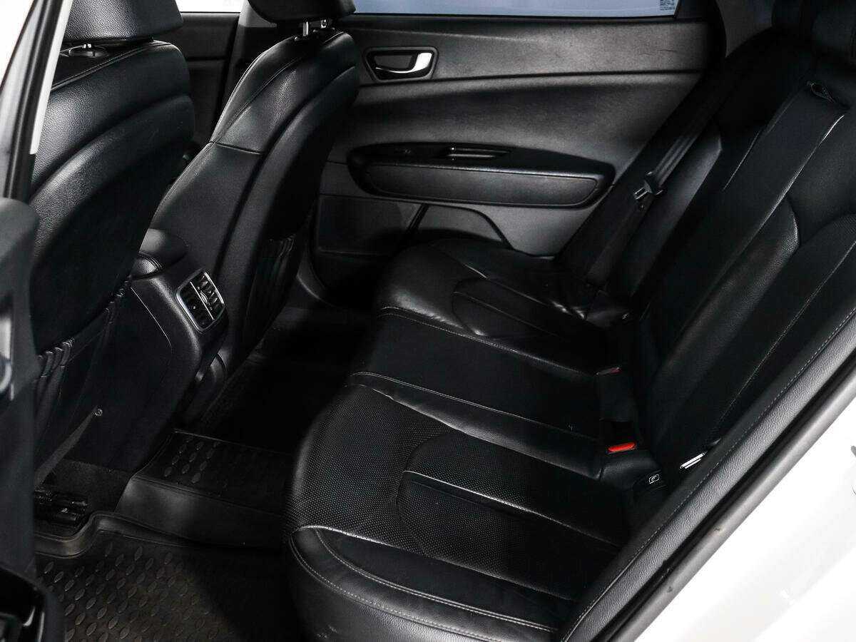 Б/У Киа Оптима 2019 года. Фото: #10