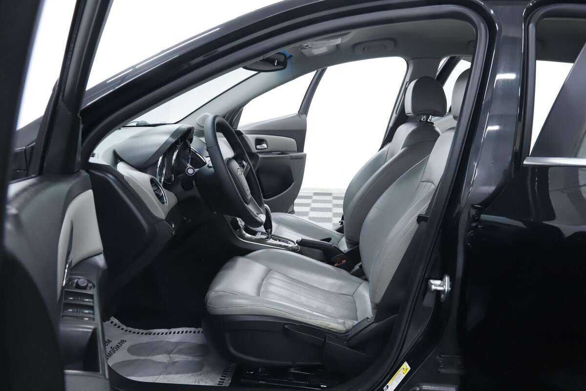 Б/У Шевроле Круз 2015 года. Фото: #6