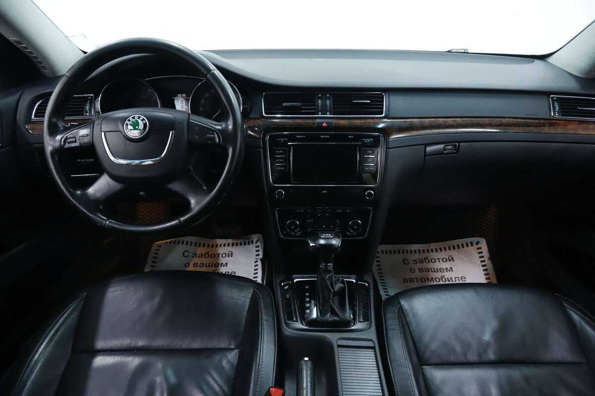 Б/У Шкода Суперб 2013 года. Фото: #8
