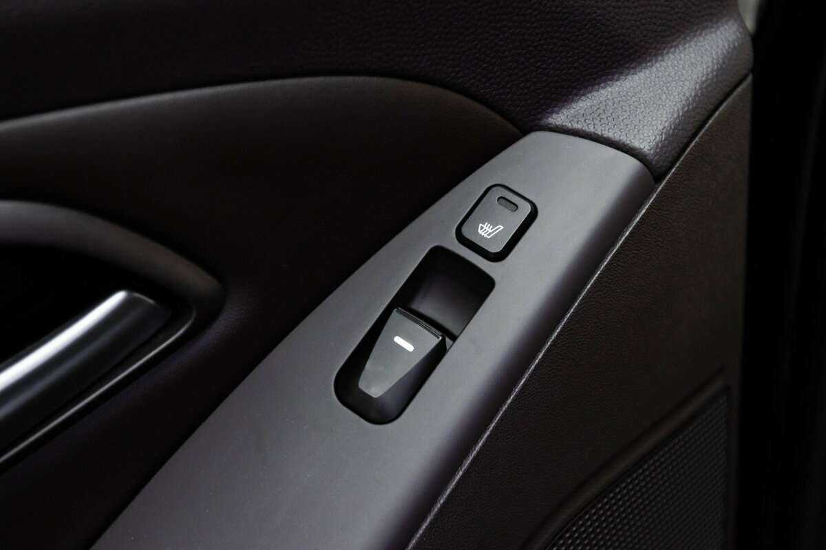 Б/У Хендай ай-икс35 2014 года. Фото: #17