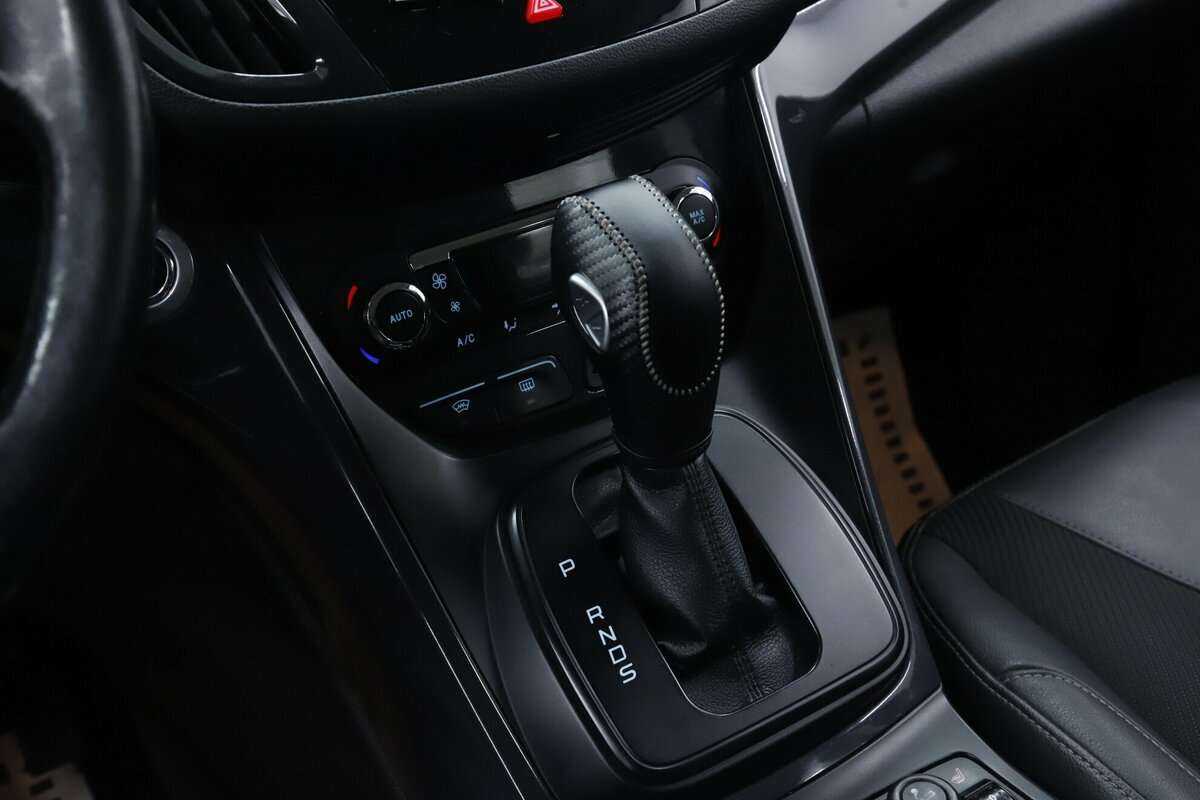 Б/У Форд Куга 2016 года. Фото: #13