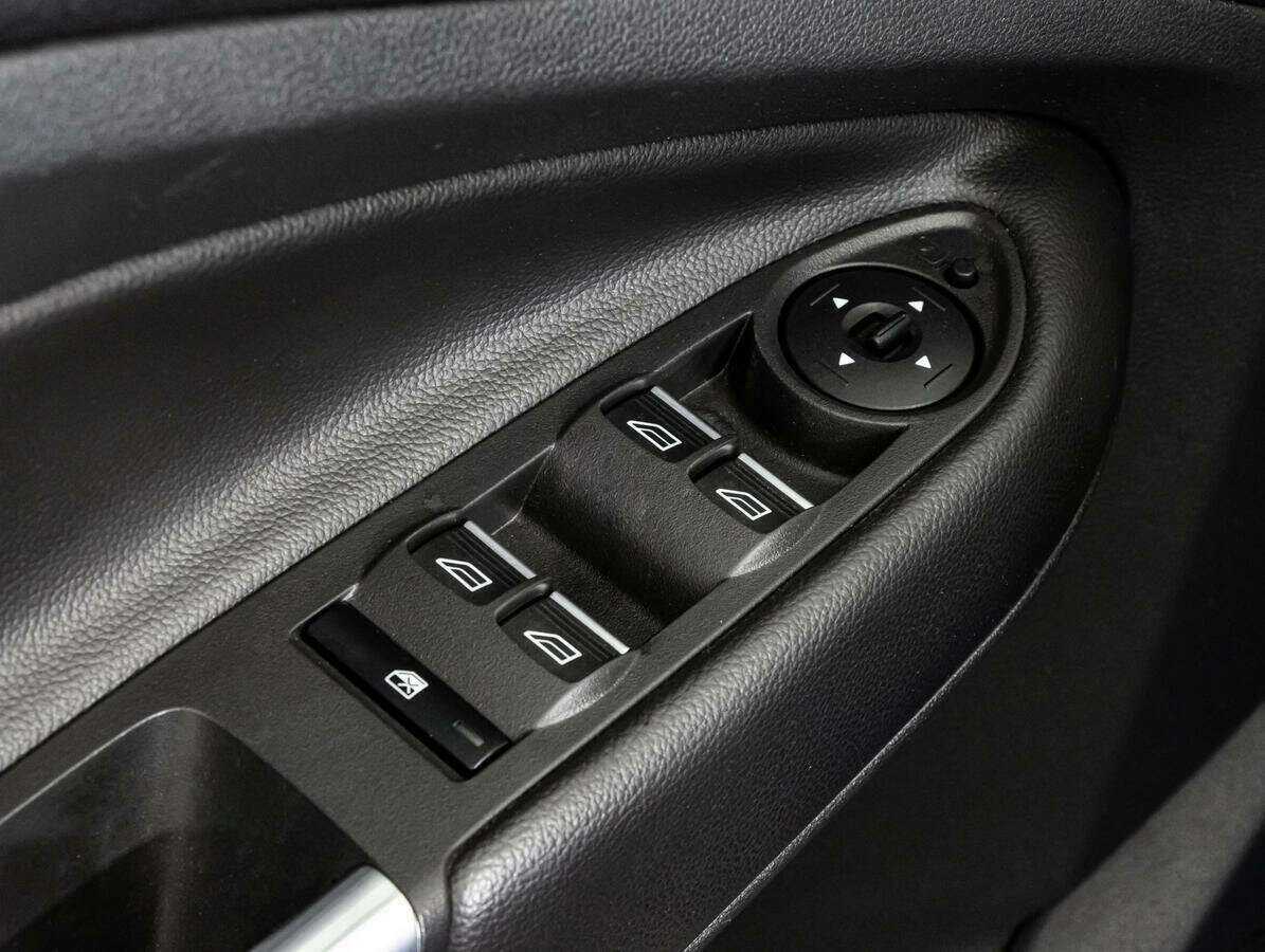 Б/У Форд Куга 2016 года. Фото: #14